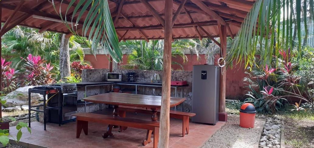 Las Cabinas Del Sueno Nicoya Exterior photo